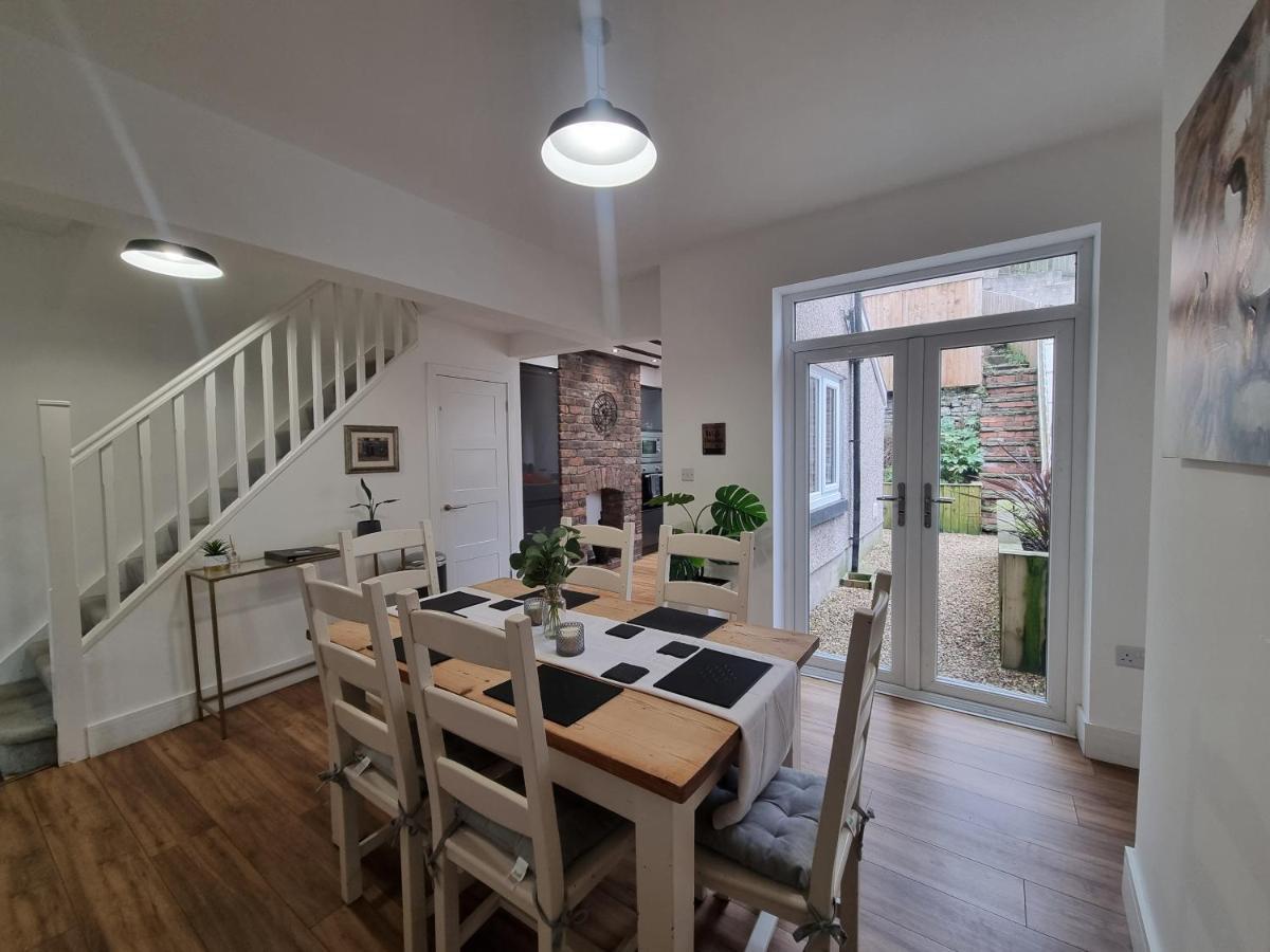 Villa Hill View à Abertillery Extérieur photo